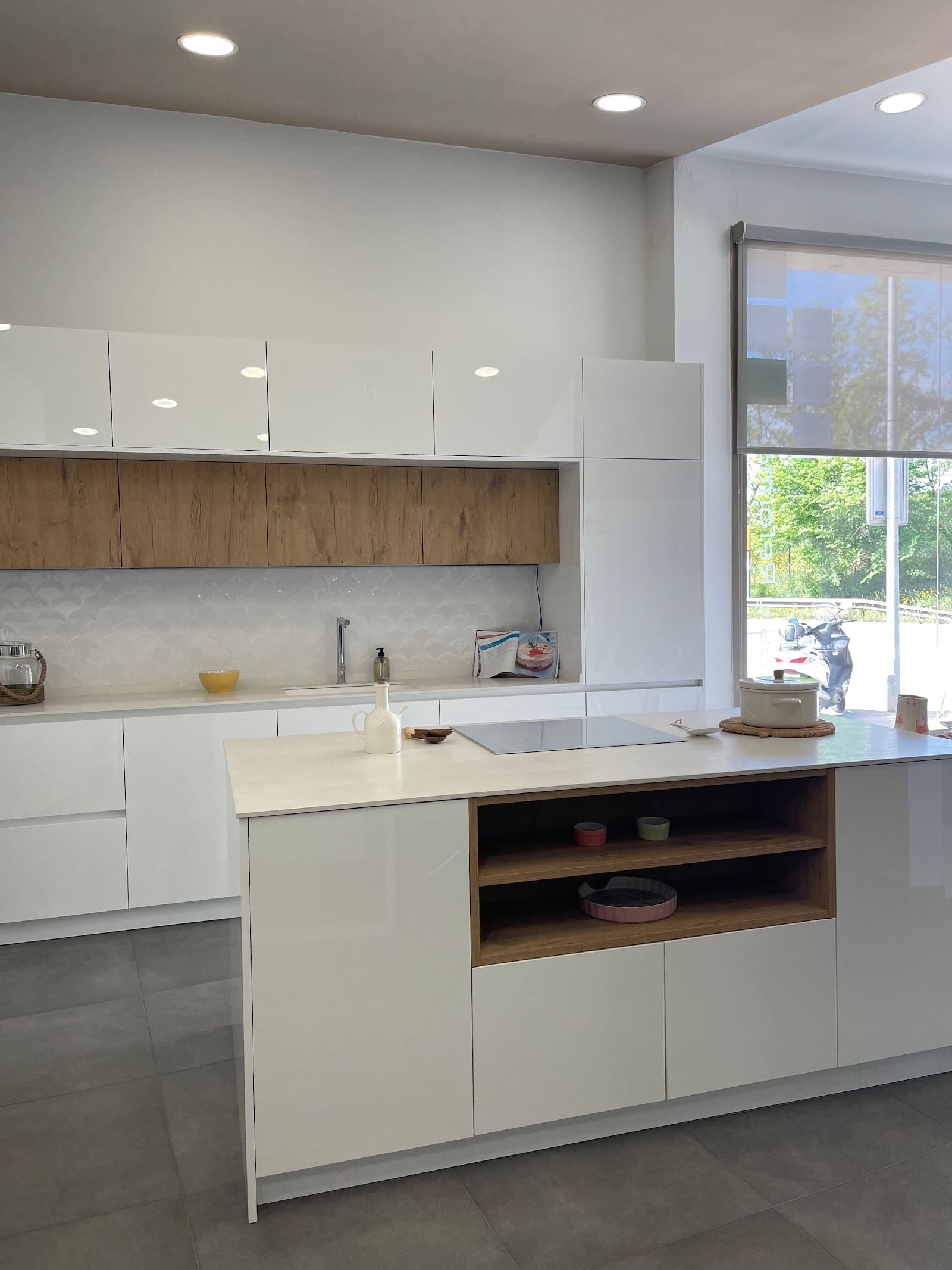 Cocina blanca con isla